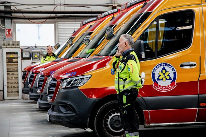 Archivo - Ambulancias en la Base 0 de SAMUR - Protección Civil, en Casa de Campo, a 4 de enero de 2023, en Madrid (España). El principal objetivo a cumplir del SAMUR-Protección Civil es acercar en todos sus sistemas de emergencias las unidades de soport