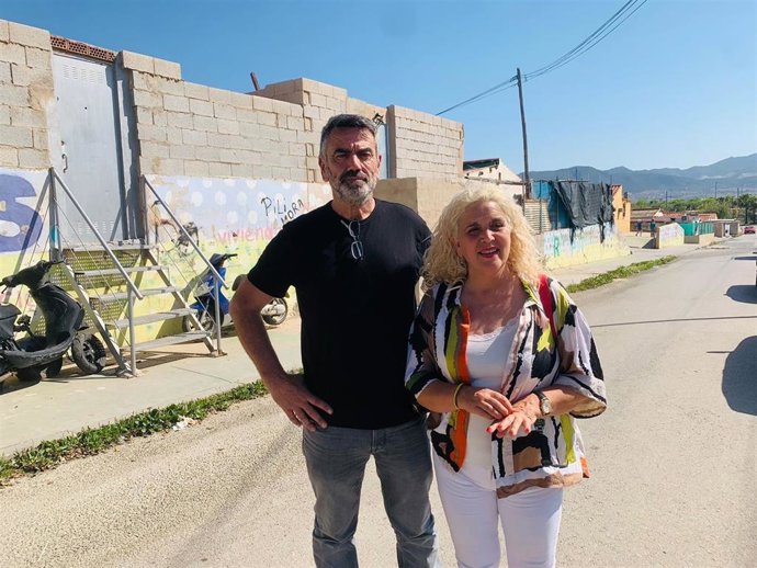 La coordinadora local de Izquierda Unida Málaga, concejala y candidata a la Alcaldía, Remedios Ramos, en Los Asperones