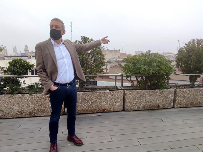 Archivo - El portavoz del grupo municipal de Podemos en el Ayuntamiento de Zaragoza, Fernando Rivarés.