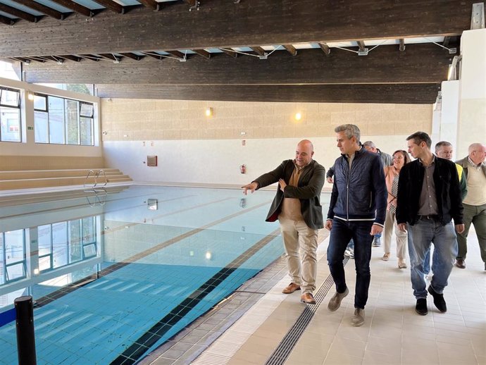 Jornada de puertas abiertas en la piscina municipal de Laredo