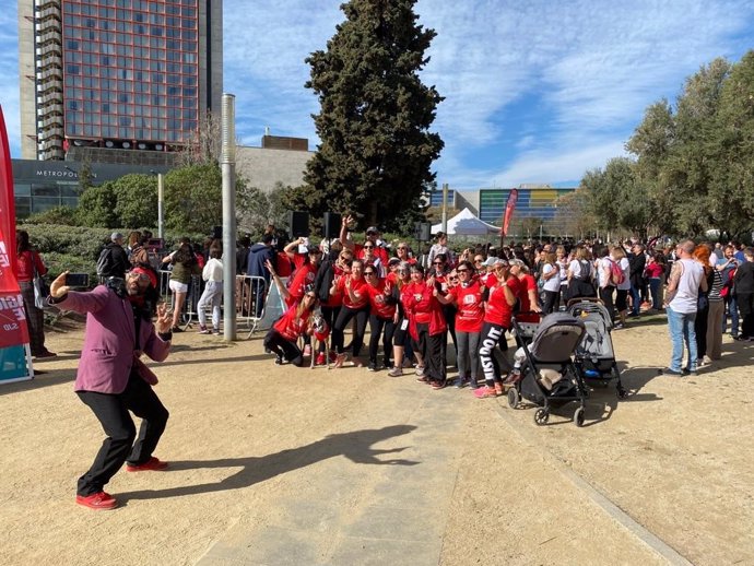 La desena 'Magic Line' de l'Hospital Sant Joan de Déu de Barcelona reuneix 15.000 persones