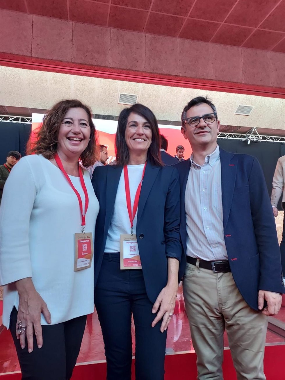 La presidenta del Consell de Formentera y candidata a la institución, Ana Juan, con la secretaria general del PSIB y presidenta del Govern, Francina Armengol, y el ministro de Presidencia, Relaciones con las cortes y Memoria Democrática, Félix Bolaños