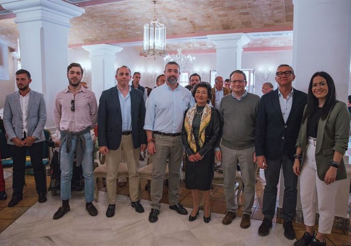 Vox inicia en Lucena la campaña 'Cuida Lo Tuyo' con la candidata a la Alcaldía Laura Sánchez