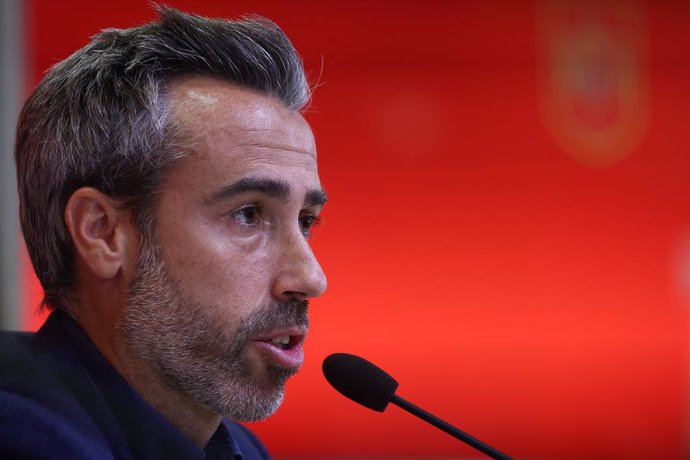 Archivo - Jorge Vilda, head coach of Spain Women Team, attends his press conference at Ciudad del Futbol on September 30, 2022, in Las Rozas, Madrid, Spain.