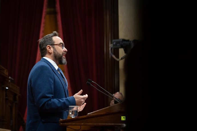 Archivo - El conseller de Territori, Juli Fernndez 