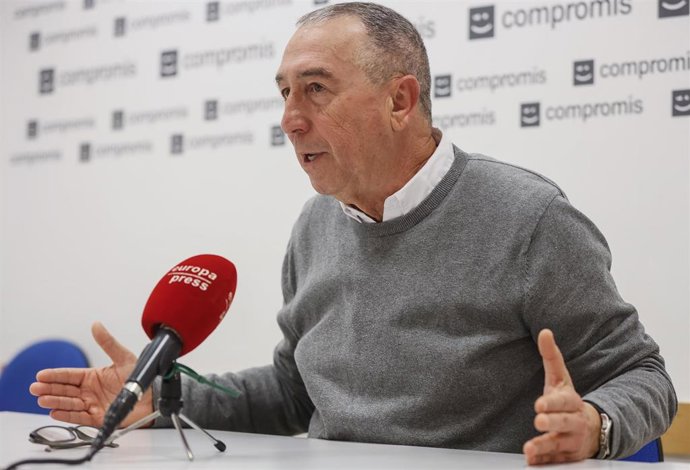 Archivo - El candidato a la presidencia de la Generalitat por Compromís y diputado en las Cortes, Joan Baldoví.