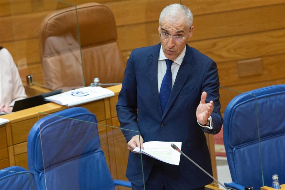 Archivo - O Vicepresidente Primeiro E Conselleiro De Economa, Industria E Innovacin, Francisco Conde,Contestar¡ A Preguntas Dos Grupos Sobre O Elico Galegfoto Xo¡N Crespo
