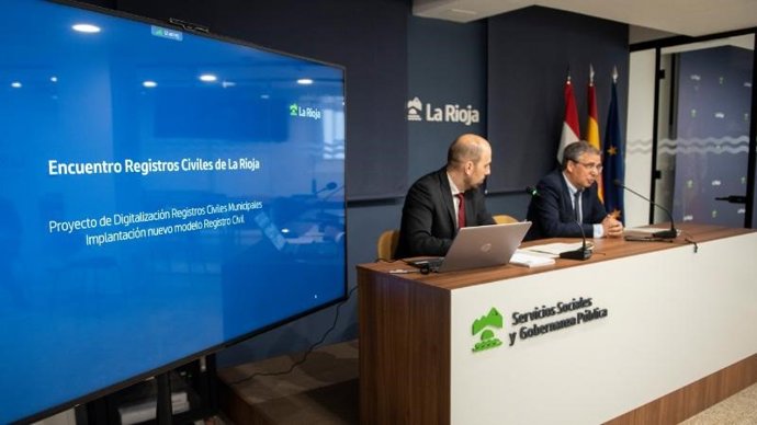 El Gobierno de La Rioja inicia el proceso de digitalización de los registros civiles municipales