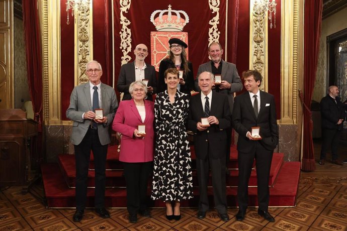 La presidenta de Navarra, María Chivite, preside el acto de entrega de las Cruces de Carlos III en su edición de 2023.