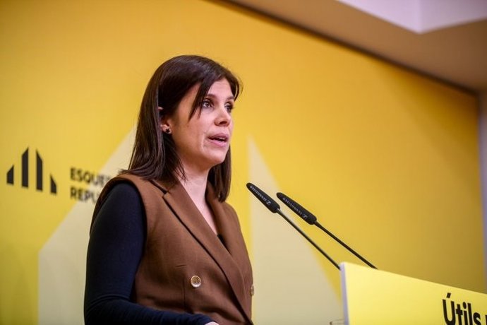 La secretaria general adjunta y portavoz de ERC, Marta Vilalta, en una rueda de prensa este lunes en la sede nacional de ERC.