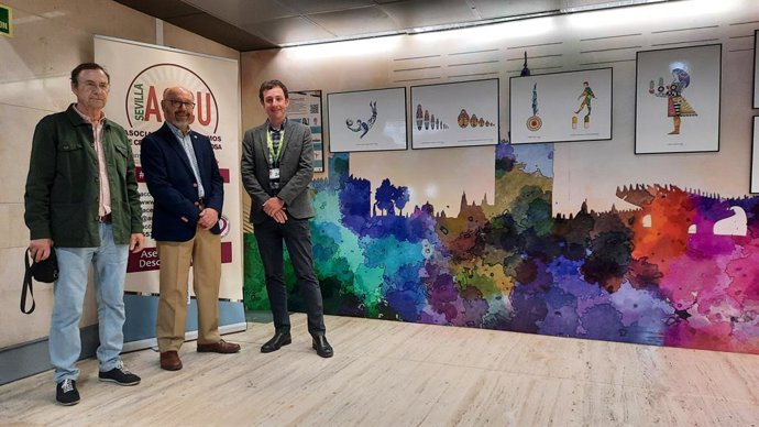 El director del aeropuerto, Sergio Millanes, y el presidente de ACCU, José Luis Rodríguez de los Ríos.