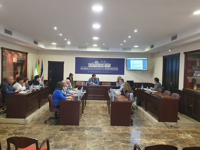 Sesión plenaria en Guillena, con carácter extraordinario, para la aprobación del Presupuesto Municipal de 2023.