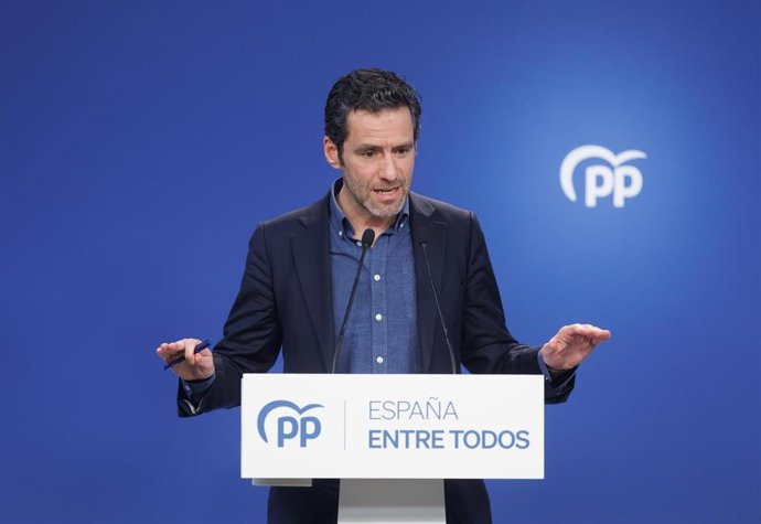Archivo - El portavoz de Campaña del PP, Borja Sémper, durante una rueda de prensa en la sede del partido, a 20 de febrero de 2023, en Madrid (España). La comparecencia ha tenido lugar después de la reunión del Comité de Dirección