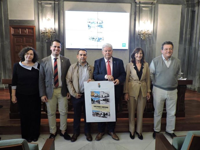 Presentación del libro 'Santiponce Soberano, 40 años de Democracia'.