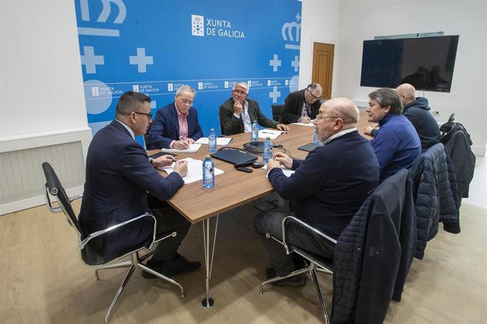 El conselleiro do Medio Rural, José González, se reúne con diversas entidades agrarias sobre cuestiones de actualidad en el sector