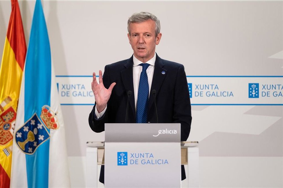 Rueda interviene ante los medios. 
