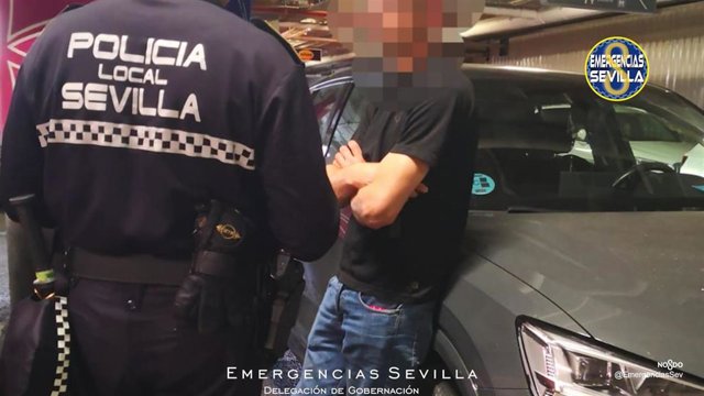 Imagen de una detención de la Policía Local