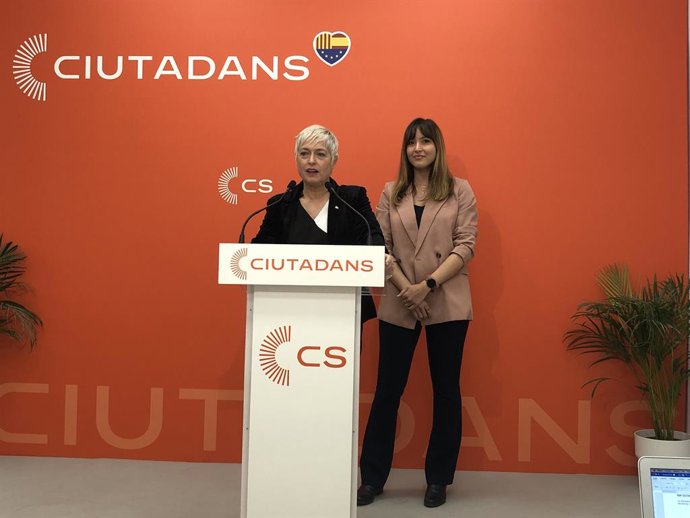 La portaveu del comit autonmic de Cs i alcaldable a Barcelona, Anna Grau, i la portaveu adjunta, Isabel Martínez