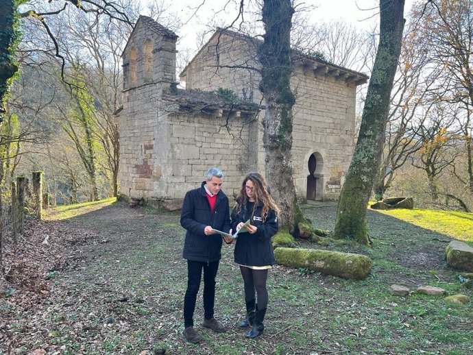 El vicepresidente y consejero, Pablo Zuloaga, en la ermita de San Román de Moroso