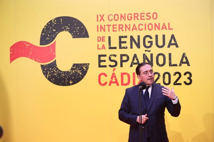 Albares en su participación en el Congreso de la Lengua que se celebra en Cádiz.