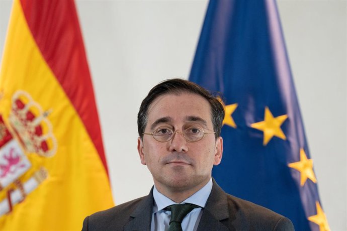 El ministro de Asuntos Exteriores, José Manuel Albares, comparece ante los medios a su llegada a la XXVIII Cumbre Iberoamericana, en el Hotel El Embajador, a 23 de marzo de 2023, en Santo Domingo (República Dominicana). 