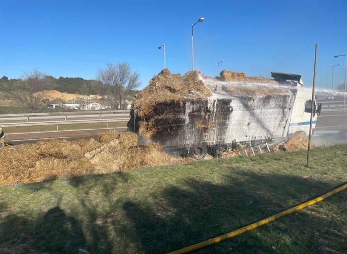 Incendio en camión de Bomberos.