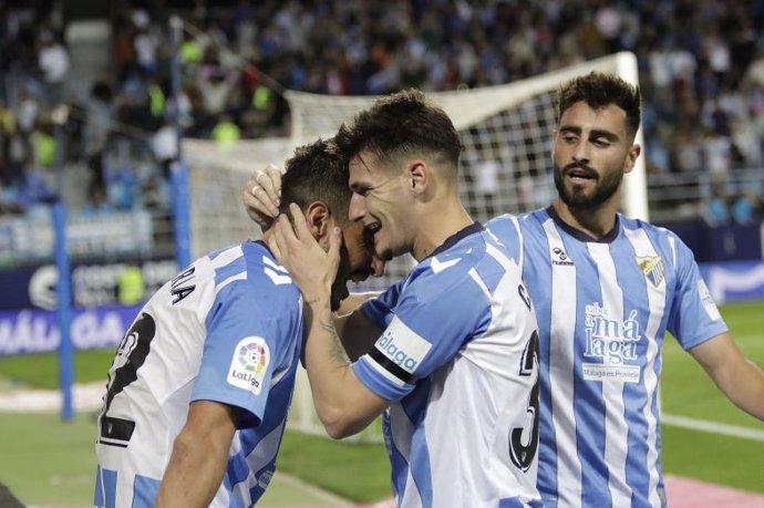 Los jugadores del Málaga celebran el 2-0 de Pablo Chavarria ante el Leganés en LaLiga SmartBank 2022-2023