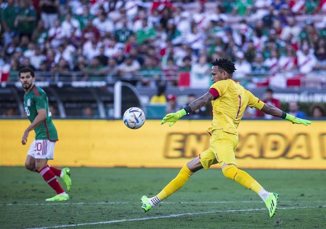 Archivo - El portero de la selección peruana de fúbtol, Pedro Gallese