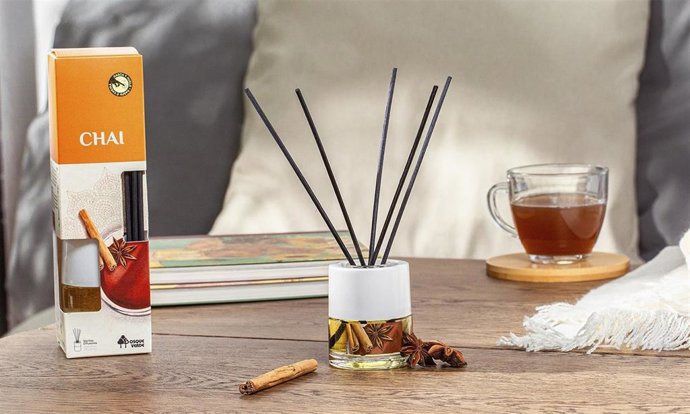 Archivo - El nuevo ambientador con varitas aroma Chai de Mercadona