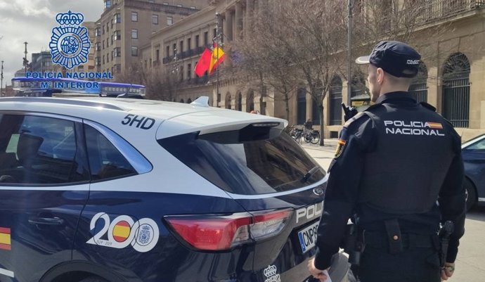 Imagen de un agente de Policía Nacional