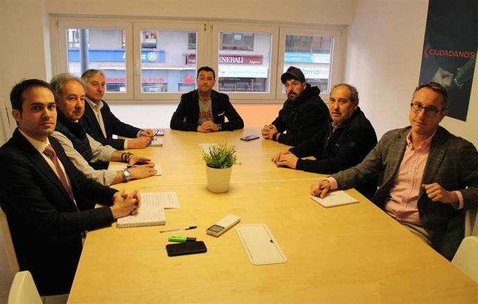 Íñiguez: CS apoyará a nuestra hostelería y ocio nocturno contra la guerra que le han declarado Andreu y Hermoso de Mendoza