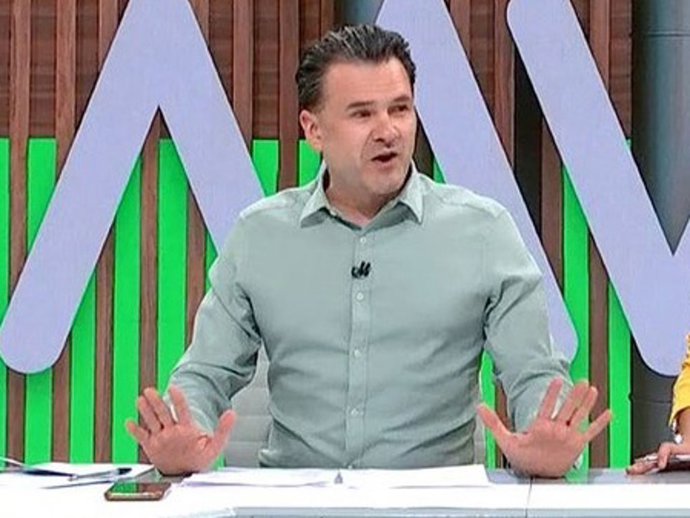 Iñaki López, este lunes en el plató de 'Más vale tarde'