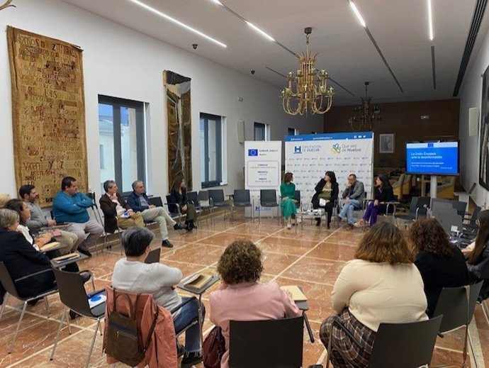 Diputación acoge el seminario 'Lucha contra la desinformación en la UE'.