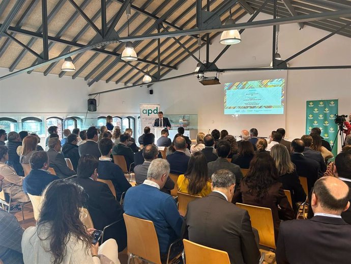 II Foro de Logística y Cadena de Suministro, celebrado en el puerto gijonés de El Musel