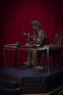 Maqueta de la futira escultura dedicada a Jesús Quintero.