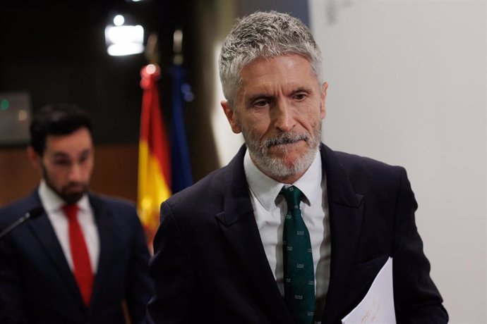 El ministro del Interior, Fernando Grande-Marlaska, a su llegada a  una rueda de prensa en la sede del Ministerio