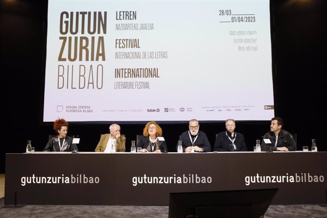 Presentación de Gutun Zuria Bilbao