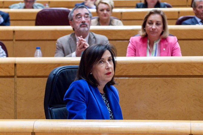 La ministra de Defensa, Margarita Robles, durante una sesión de control al Gobierno en el Senado, a 28 de marzo de 2023, en Madrid (España). 