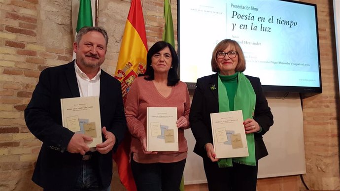 El Instituto de Estudios Giennenses edita una publicación con tres facsímiles de Miguel Hernández