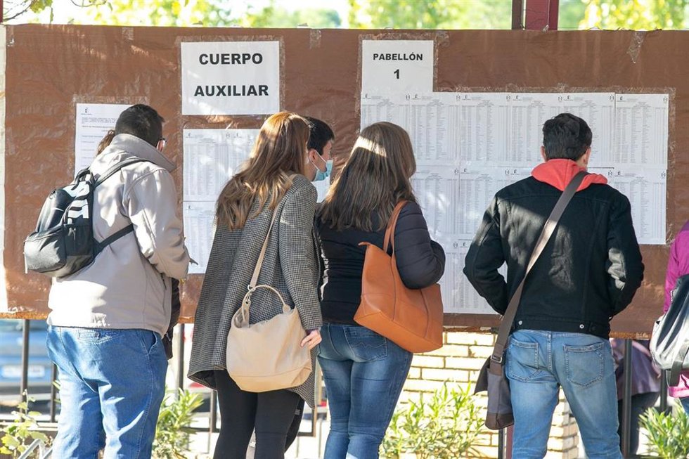 Archivo - Normalidad en las oposiciones de Administración General, que este fin de semana reunirán a 20.445 aspirantes en C-LM
