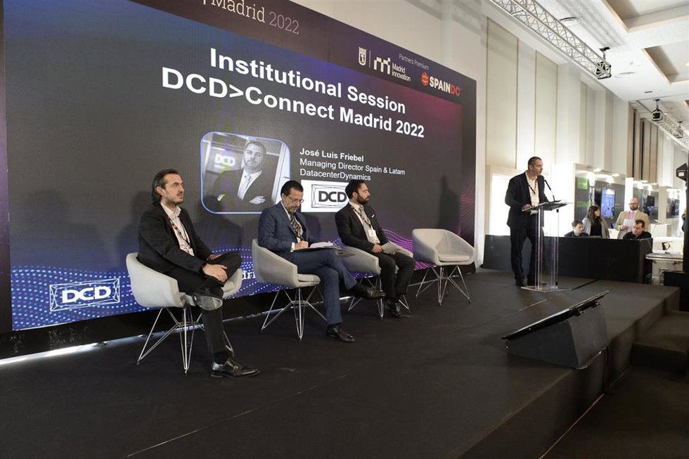 Presencación en el DCD>Connect 2022.