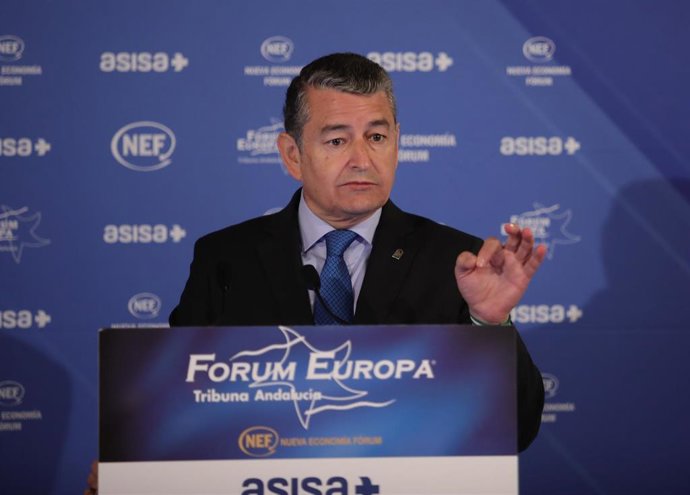 El consejero de Presidencia, Interior, Diálogo Social y Simplificación Administrativa, Antonio Sanz, durante su intervención en el acto. A 29 de marzo de 2023, en Sevilla, (Andalucía, España). El consejero de Presidencia, Interior, Diálogo Social y Simp