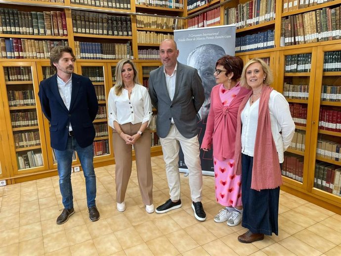 Imagen de la presentación del 'I Certamen Literario Ramón Gaya'