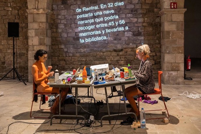 La Mutant de Valncia se convertirá, el próximo 1 de abril, en un espacio para el arte gráfico y la impresión con una jornada escénica de impresión y estampación de la que el público formará parte.