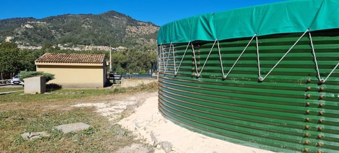 Depósito contra incendios  instalado al lado de la Estación Depuradora de Aguas Residuales (EDAR) de Mancor de la Vall