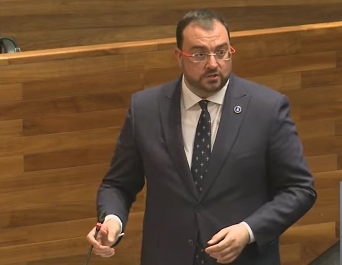 El presidente del Principado, el socialista Adrián Barbón