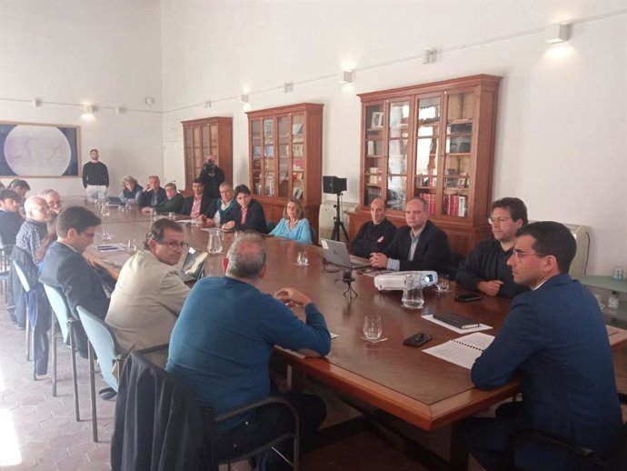 El Govern presenta su Estrategia de Inteligencia Artificial, centrada en las personas.