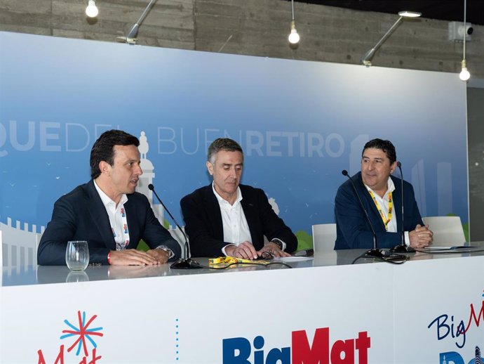 El presidente de BigMat, Pedro Viñas, y el consejero comercial de EDP, Miguel Fonseca.