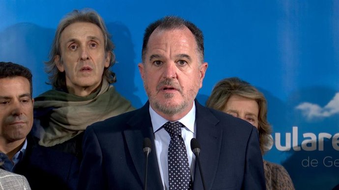 Archivo - El presidente del PP vasco, Carlos Iturgaiz.