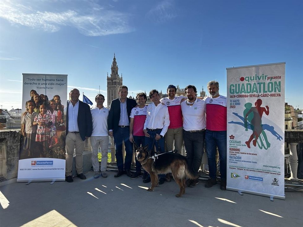 Nota De Prensa Y Fotografías. Ultratriatlón Indoquivir